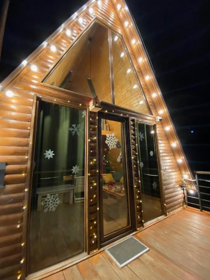 בית נופש הוילה טביליסי Cozy Cabin גאורגיה
